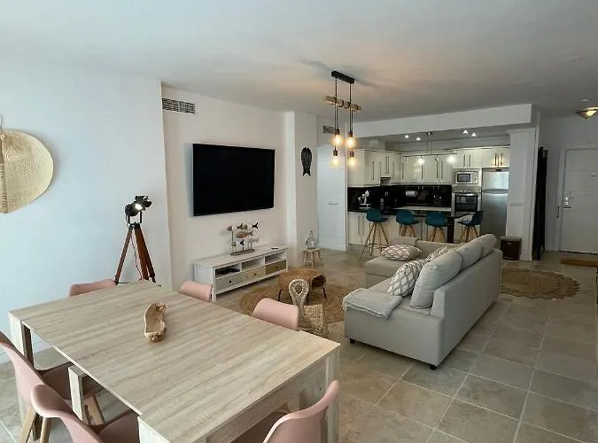 Apartment Luxurious, Confy & Sunny In The Hearth Of Puerto Banus Marina *